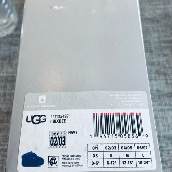 UGG Bixbee Booties 
Baby navy blue in original box Sz Large new - Picture 9 of 11